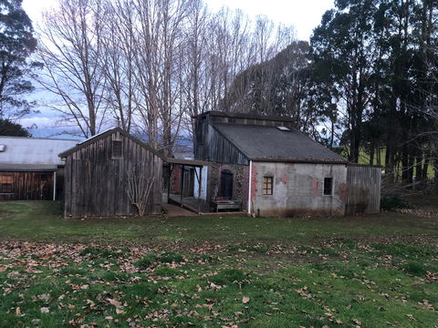 Wilmot Hills Orchard & Distillery - Redcliffe Tourism 0