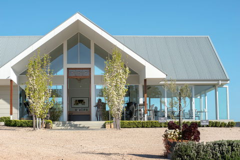Artwine Cellar Door - Redcliffe Tourism 0