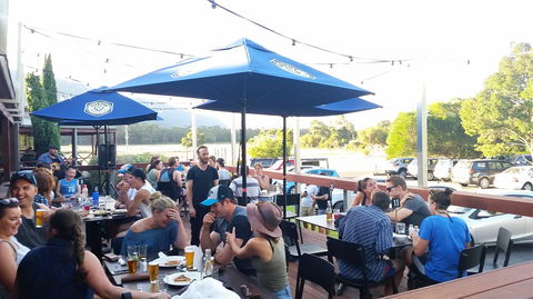 Halls Gap Hotel - Redcliffe Tourism 2