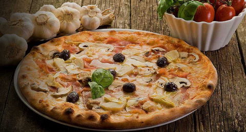 Alex's Pizza - Redcliffe Tourism 0