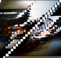 Bradlees on the Beach - Redcliffe Tourism