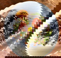 Cottage and Coast - Redcliffe Tourism