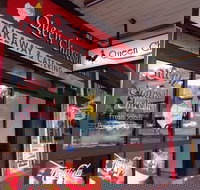 Queen's Charcoal Chicken - Redcliffe Tourism