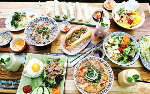 Oldman Pho - Docklands - Redcliffe Tourism 0