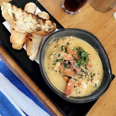 Sails - Redcliffe Tourism 0