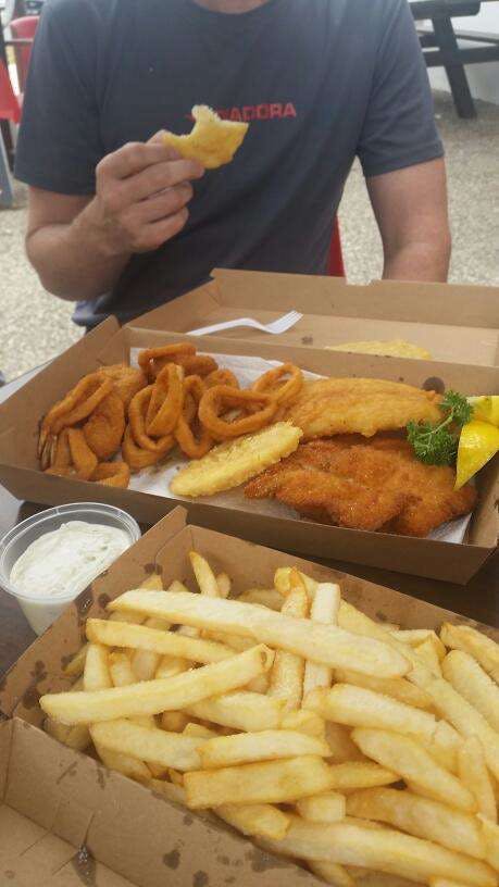 Scales Seafood - Redcliffe Tourism 0