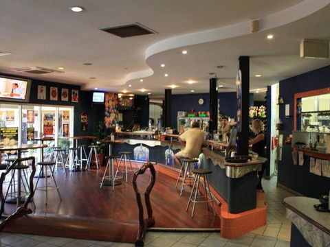 Humpty Doo Tavern - Redcliffe Tourism 2
