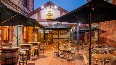 Tanunda Hotel - Redcliffe Tourism 1