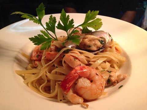 Yellowfin Seafood Restaurant - Redcliffe Tourism 0