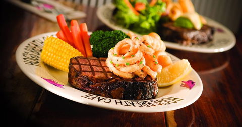 Hog's Australia's Steakhouse - Redcliffe - Redcliffe Tourism 0