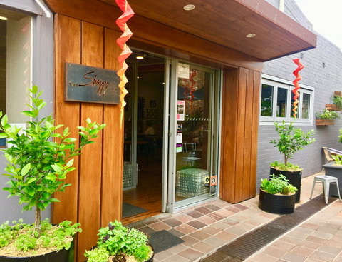 The Shaggy Cow - Redcliffe Tourism 0