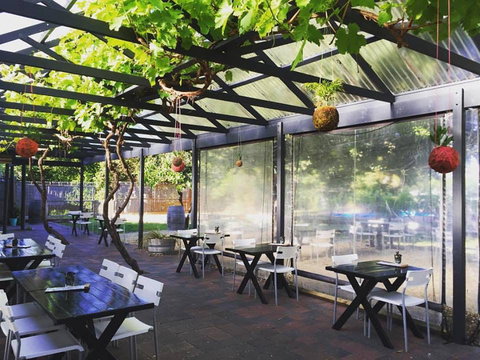 Adventurous Spoon - Redcliffe Tourism 0