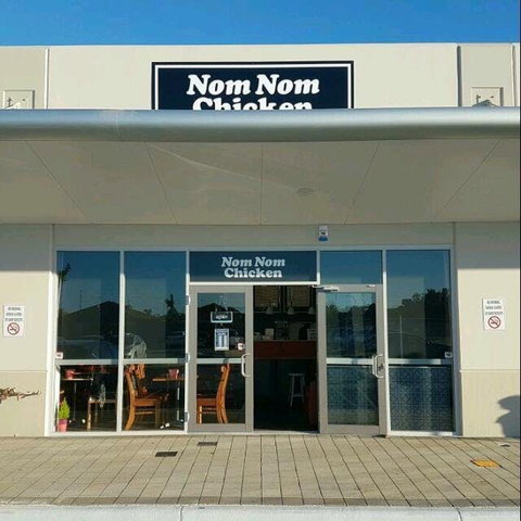 Nom Nom Chicken - Redcliffe Tourism 0