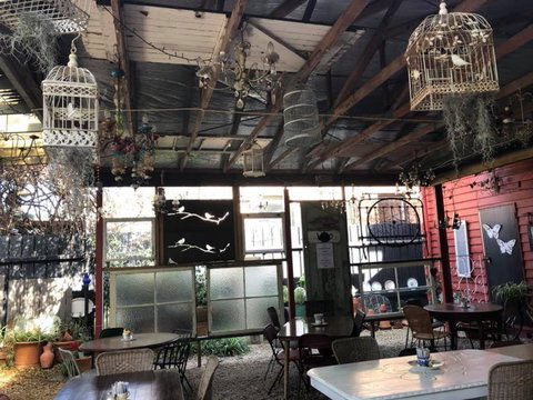 Vintage On Melbourne - Redcliffe Tourism 1