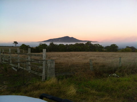 Mountainside Wines - Redcliffe Tourism 0