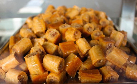 Nikos Cakes - Redcliffe Tourism 0