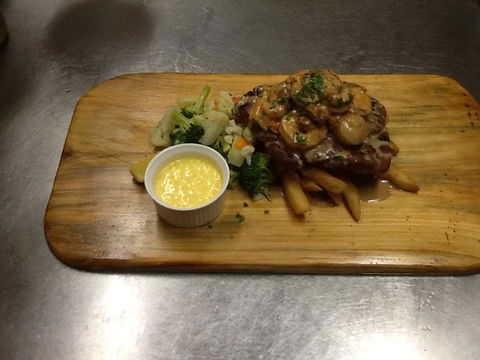 The Blue Parrot Cafe - Redcliffe Tourism 0