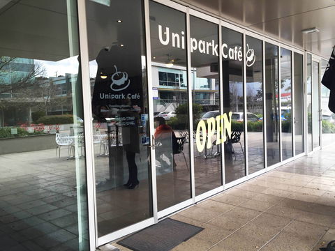 Unipark Cafe - Redcliffe Tourism 0