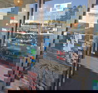 MONGGO Restaurant - Redcliffe Tourism