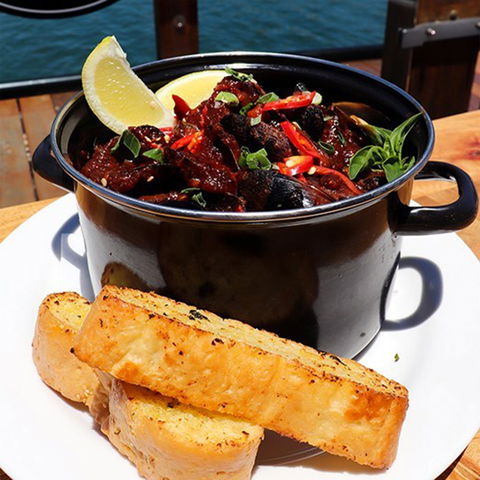 Seafood Nation - Redcliffe Tourism 0