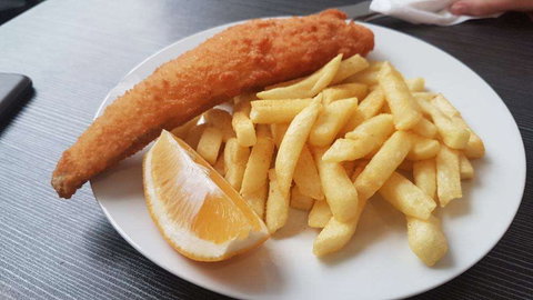 Yummy Fish - Redcliffe Tourism 0