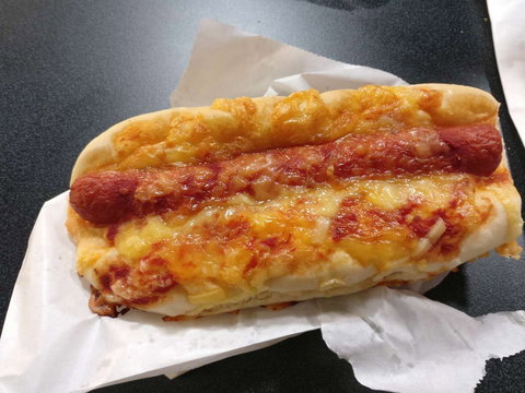 Caulfield Plaza Bakery - Redcliffe Tourism 0