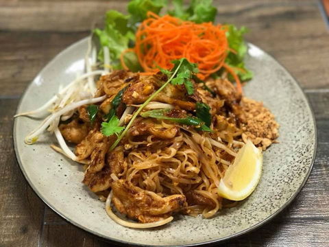 I Am Thai - Redcliffe Tourism 0