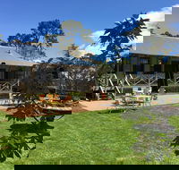 Mortimer's Wines Schoolhouse Cellar Door - Redcliffe Tourism