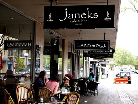 Janeks - Redcliffe Tourism 0