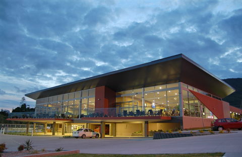 Laurieton United Services Club - Redcliffe Tourism 0