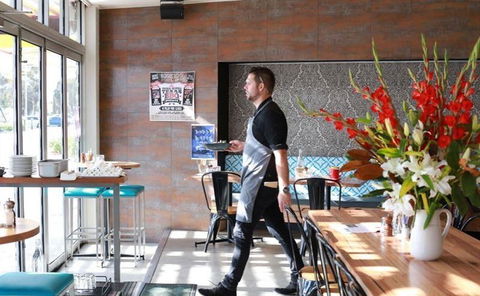Australian Youth Hotel - Redcliffe Tourism 17