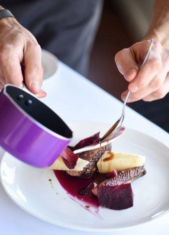 Linq Bar Restaurant - Redcliffe Tourism 9