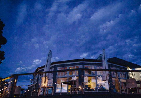 Linq Bar Restaurant - Redcliffe Tourism 16