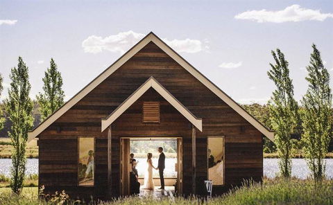 Linq Bar Restaurant - Redcliffe Tourism 3