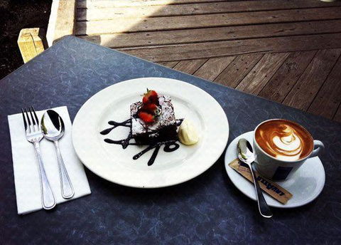 Lush Coffee Lounge - Redcliffe Tourism 7