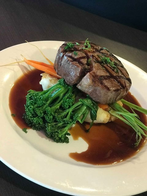 The Buffs Club - Redcliffe Tourism 6