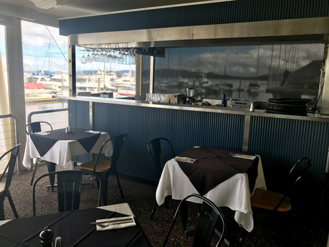 The Deck Cafe, Restaurant & Bar - Redcliffe Tourism 2