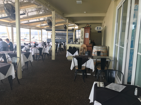 The Deck Cafe, Restaurant & Bar - Redcliffe Tourism 4