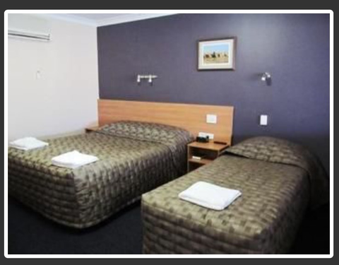 SunPalms Hotel Motel - Redcliffe Tourism 1