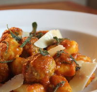 Targa Restaurant - Redcliffe Tourism