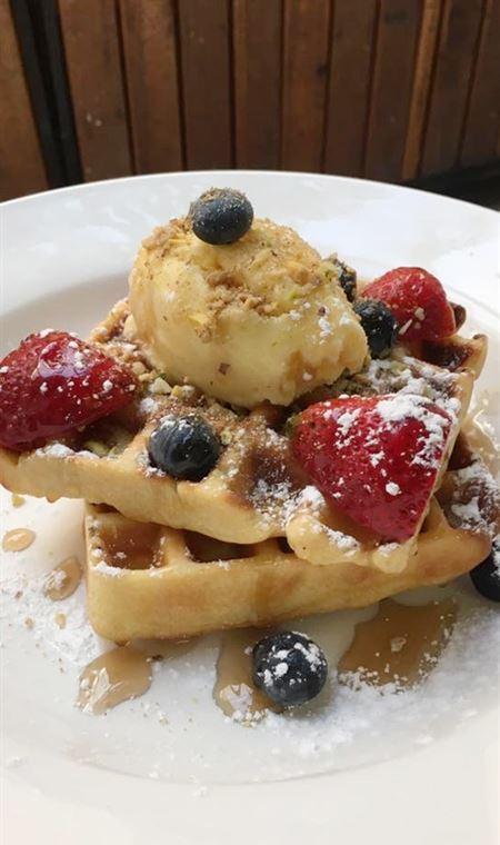 Cormorant Bay Cafe - Redcliffe Tourism 4