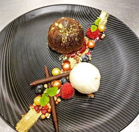 JoneZ On Food - Redcliffe Tourism 24