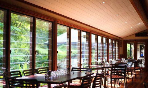 Darwin Ski Club - Redcliffe Tourism 17
