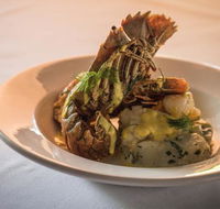 Eighteen 70 Bar  Dining Room - Redcliffe Tourism