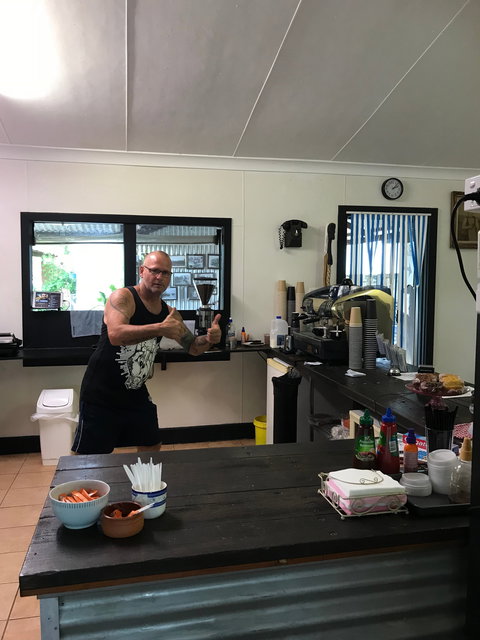 The Last Tucker Coffee Shop And Art Gallery And Bed & Breakfast - Redcliffe Tourism 2