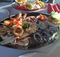 Julie  Patrick's Cafe - Redcliffe Tourism