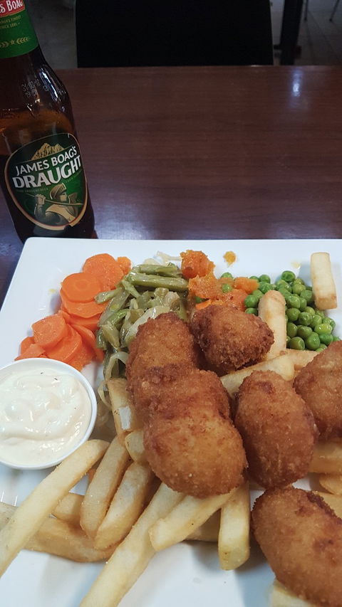 Lakeside Bar & Grill - Redcliffe Tourism 2