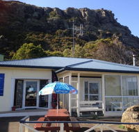 Nut Rock Cafe - Redcliffe Tourism