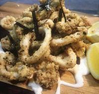 Lakers Tavern - Redcliffe Tourism
