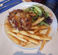 Beach Hotel - Redcliffe Tourism